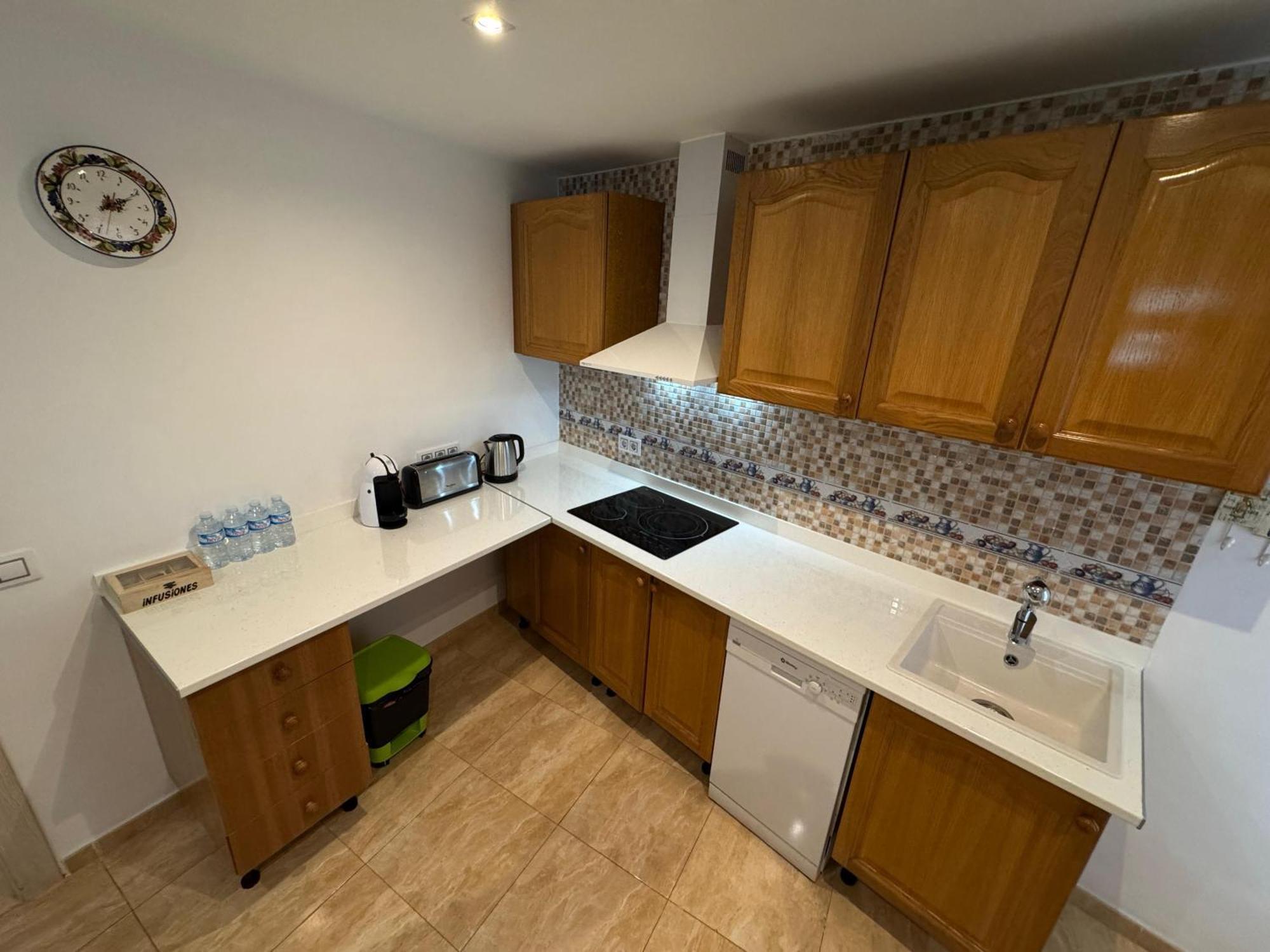 Alenia Apartments อาลิกันเต ภายนอก รูปภาพ