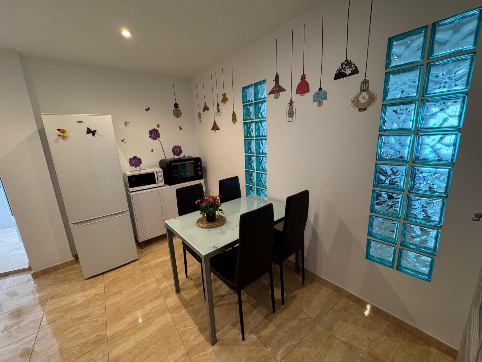 Alenia Apartments อาลิกันเต ภายนอก รูปภาพ